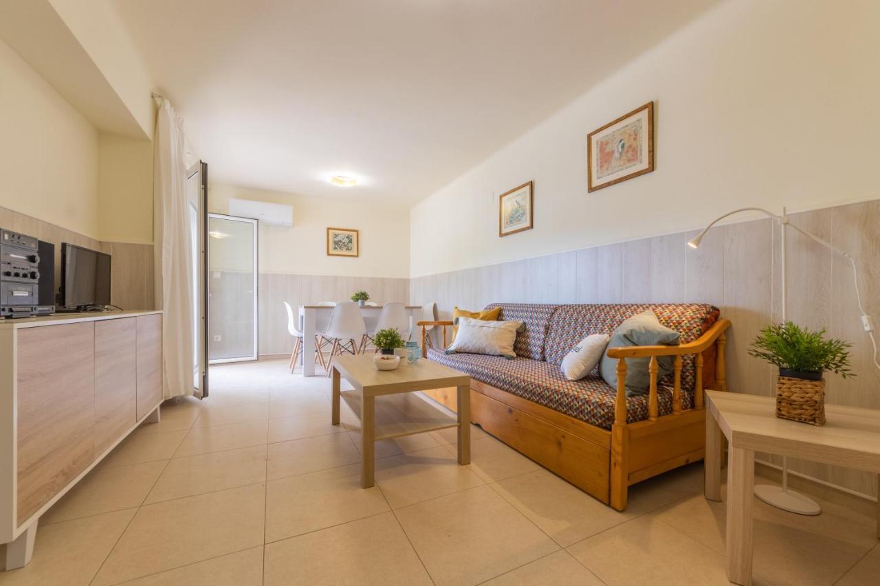 Apartamentos Jaime I Arysal Salou Esterno foto